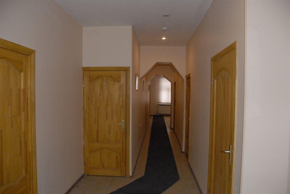 Knights Court